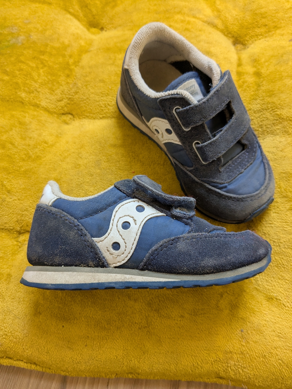 Saucony Navy and White Kids Velcro Sneakers